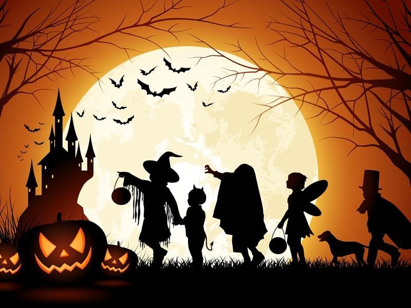 Khi các nàng công chúa disney tham gia lễ hội halloween